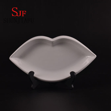 Lip Shape Porcelain Plate for Home Decoration or Hotel Tableware