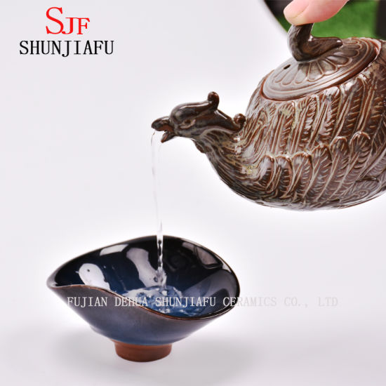 Retro and Unique Beauty Shape of Ceramic Teapot/a