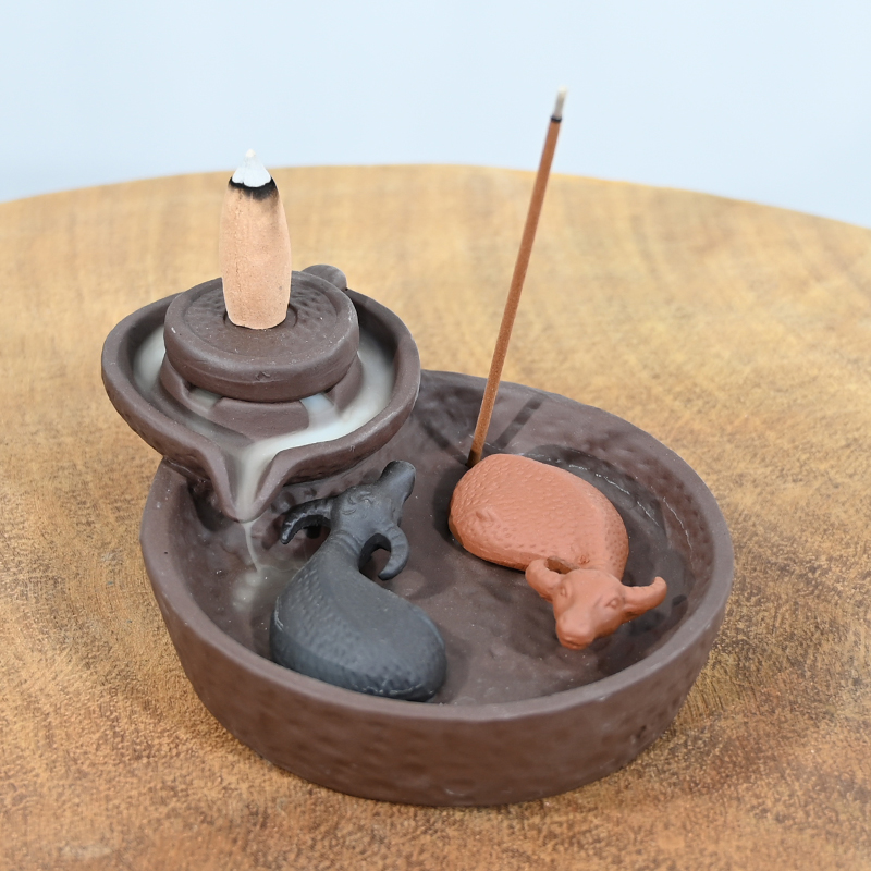 Two Fish Design Ceramic Backflow Incense Burner