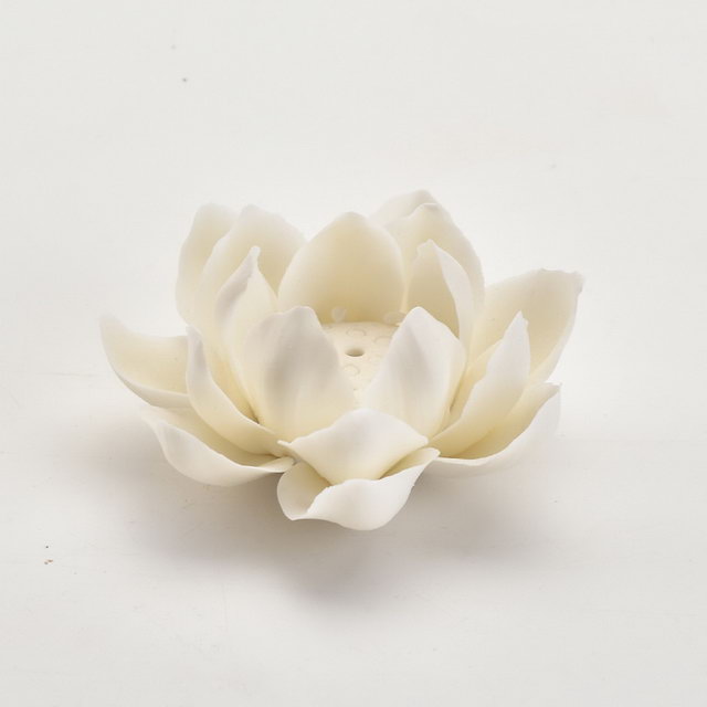 White Color Home Decor Custom Flower Design Incense Holder Ceramic Incense Stick Holder