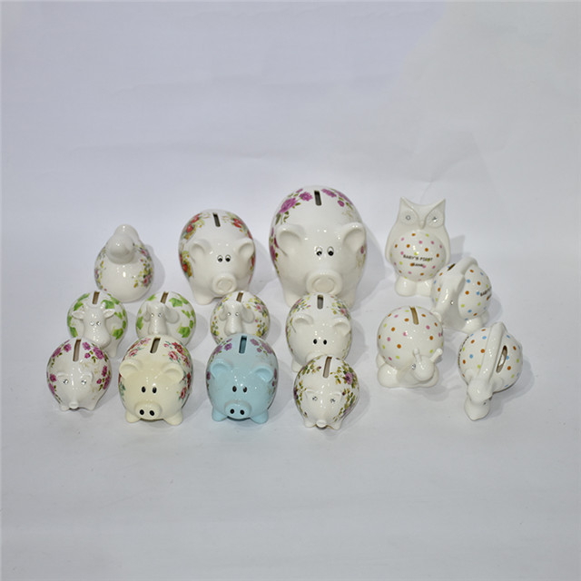 Various animal shapes can be customized Snail style ceramic piggy bank Pet ornaments